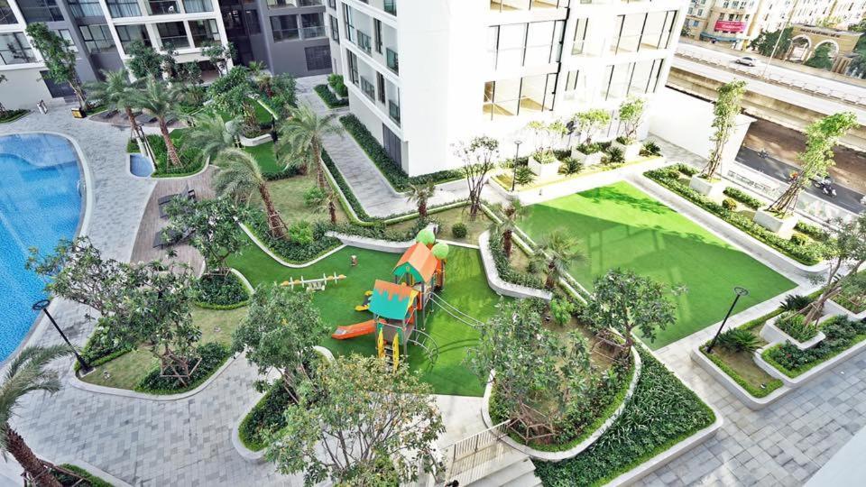 Bom Homes- Vinhomes Skylake- Service